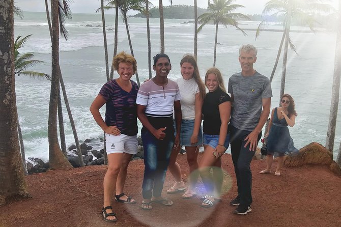 Galle sightseeing tour - The Unawatuna beach break, where the coast does the talking