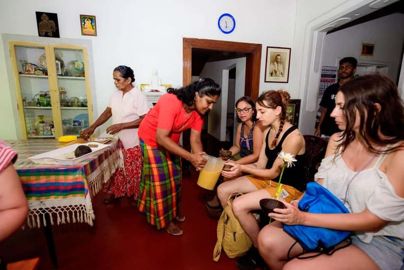 Galle: Sri Lankan Cuisine Cooking Experience - The Shared Meal on Banana Leaf, Food with Etiquette