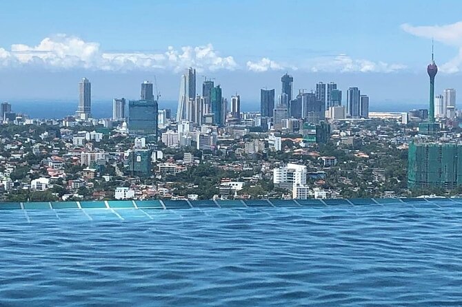 Glimpse Of Colombo City Walk - How the 9:00 am start and Bank of Ceylon Mawatha meeting point help