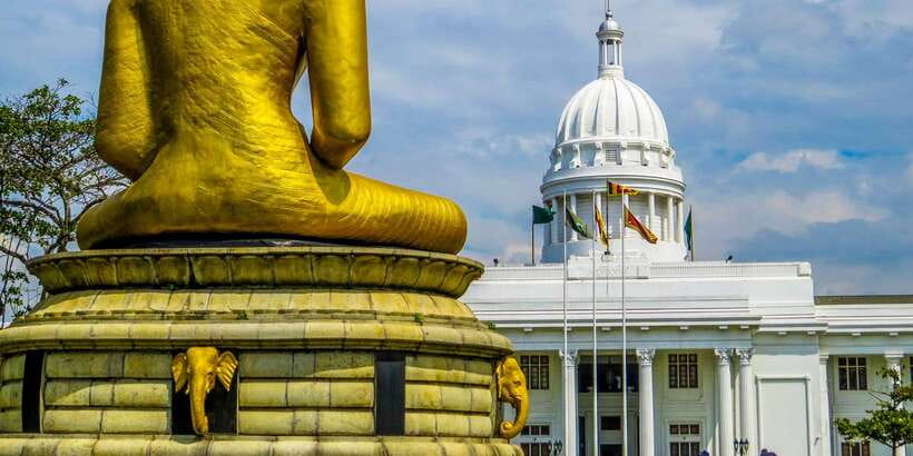 Guided Colombo Half-Day City Tour - Shopping at Lak Medura, plus quick stops that keep momentum
