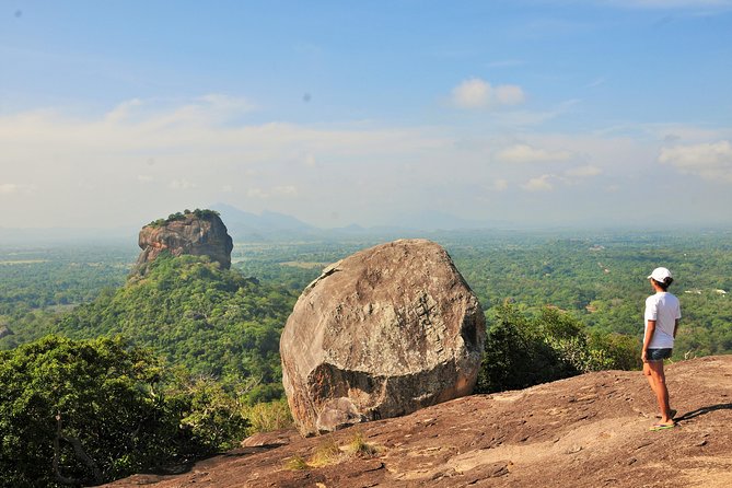 Guided Hike & Picnic with an Amazing View on Pidurangala Rock - Key Highlights Worth Noting