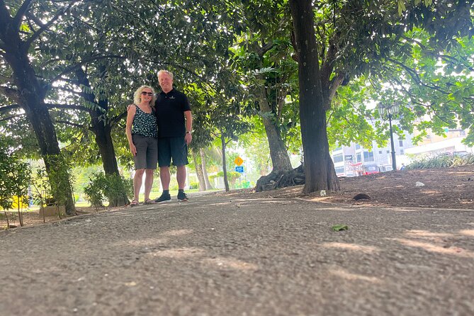 Highlights Colombo Day Tour With Afternoon HIGH TEA In Galle Face Hotel - Galle Face Park, Kottu Rotti Air, and the Evening Shift