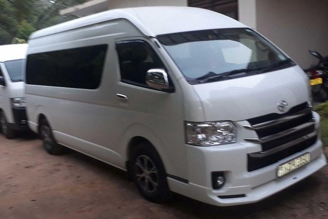 Hikkaduwa to Colombo Airport - Meet-and-greet and free waiting: small promises that save big stress