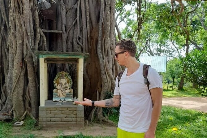 Interactive Batik Workshop and Lessons in Sri Lanka - What to Bring (and What to Expect About Mess)