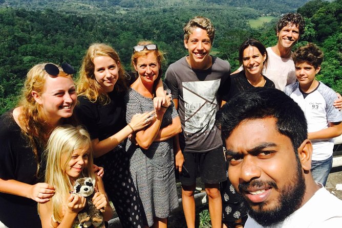 Kandy City guide Tour and day trip private luxury car and van - Kandy Market Hall for Local Life, Not Just Shopping