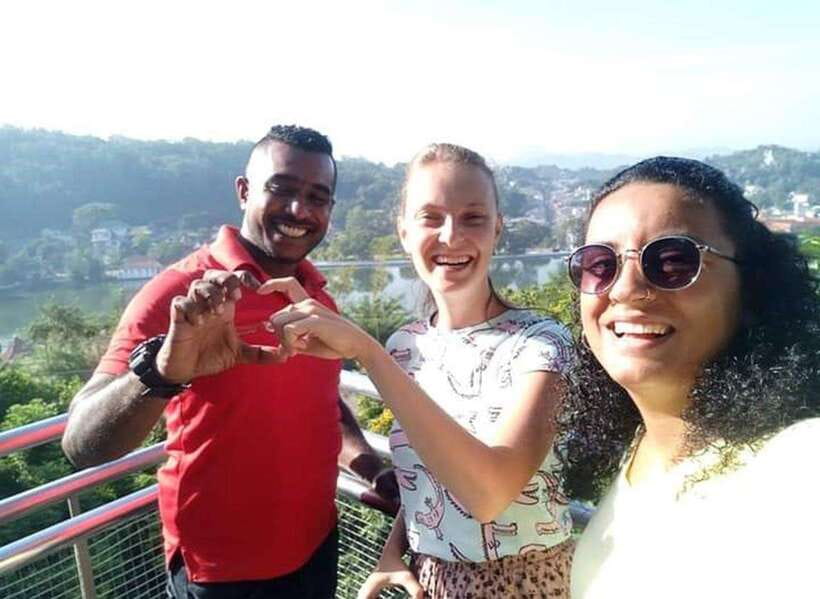 Kandy City Tour & Ambuluwawa Tuk Tuk Adventure - Tea Factory and Spice Garden: Learn, Then Decide What to Buy
