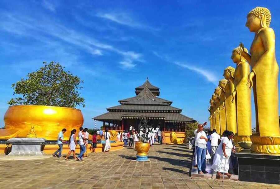 Kandy: City Tour with Hotel Pickup and Drop-off - Kandy Spice Walk: small sensory stop with big payoff