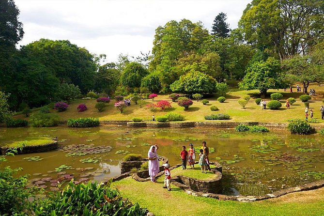 Kandy Day Trip with Tooth Relic Temple & Unique Attractions - The Bentota Travel Mart stop: time to browse without pressure