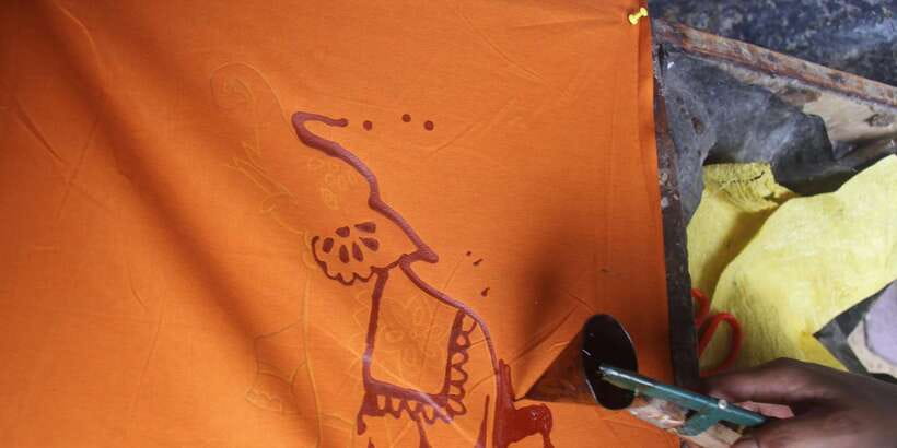 Kandy: Interactive Batik Workshop - Who you will work with, Anuja and Manugi