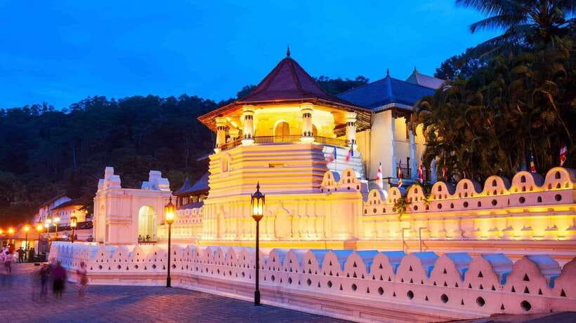 Kandy Private City Tour With Local Guide - Kandy by tuk-tuk: the practical reason this tour works