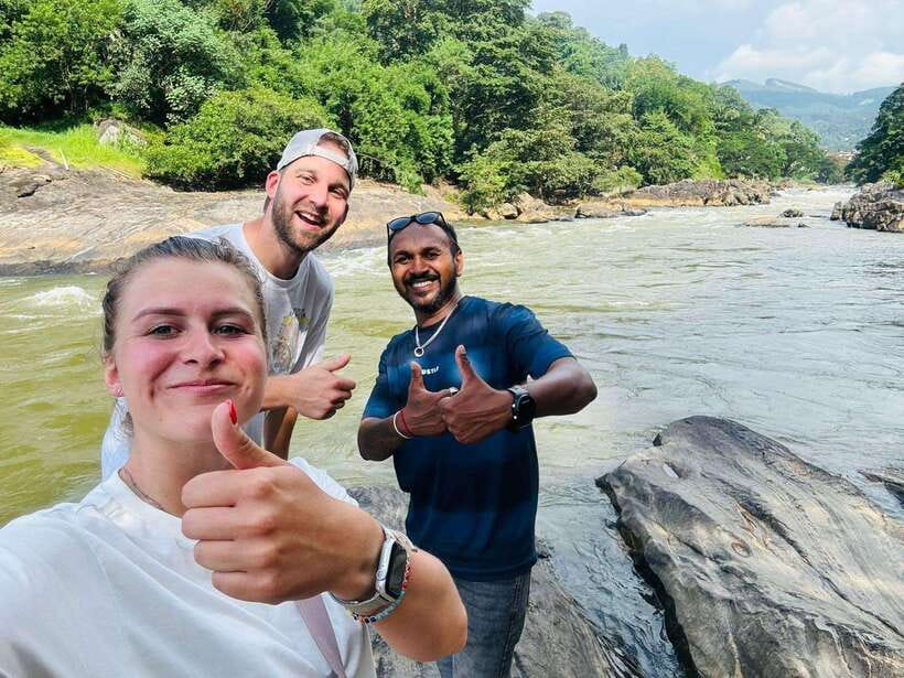Kandy Private Guided City Tour by Tuk Tuk - Royal Palace Complex, Queen’s Bathing Pavilion, and the Tooth Temple Area