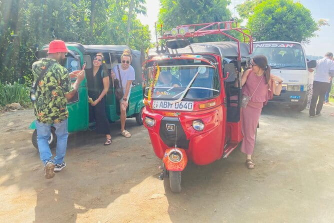 Kandy, Sigiriya and Pidurangala Rock Tuk Tuk Safari - Why the private driver-guide experience matters more than you think