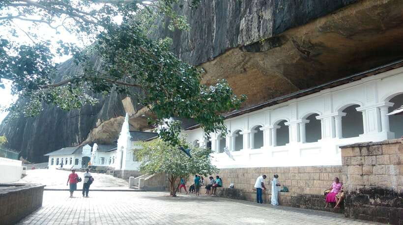 Kandy: Sigiriya Fortress & Cave Temple Full Day Private Tour - Matale spice garden: what you’re really buying (and how to buy it)