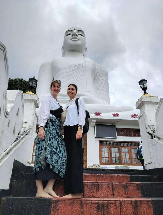 Kandy to Ambuluwawa Tuk Tuk Tour - Wood Carving House and Cultural Dance Show: Craft and Performance