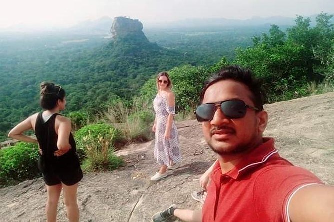 Kandy to Dambulla Cave Temple and Sigiriya - Day Tour - Stop 1 Sri Muthumariamman Temple: 1008 Statues and the Raja Koburum