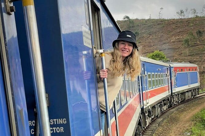 Kandy to Nanuoya (Nuwaraeliya) by Train - Reserved Seats - Kandy Main Station platform boarding: what to expect on the ground