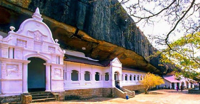Kandy to Sigiriya Private Tour by Tuk Tuk with All Fees - Matale Hindu Temple, plus the cinnamon and spice stop