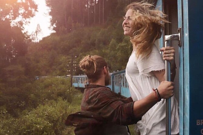 La Ceylon Popular Round Tour in Sri Lanka (8 Day) - A round trip that ties Sri Lanka together from rock fortresses to sea days