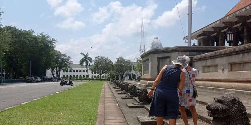 Marino Beach Colombo - Colombo City Tour - Gangaramaya Temple, a spiritual stop with room to look