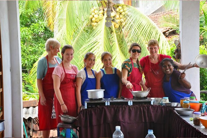 Market Tour and Cooking Class from Colombo - Breadfruit curry plus a meat or fish main: what the menu teaches