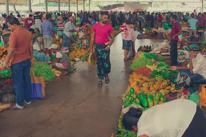 Market Tour and Hands-On Cooking Class Colombo - Table Manners and Sri Lankan Dining Etiquette