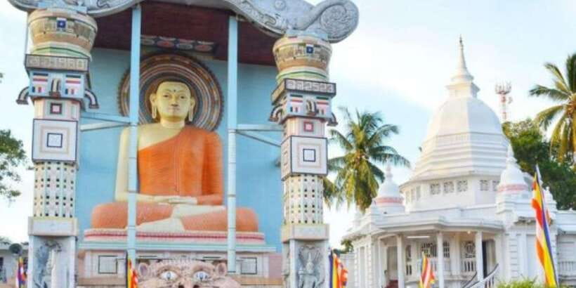 Negombo: Fishing Village Highlights Private Tour by Tuk Tuk - Angurukaramulla Temple: Buddhist heritage over 300 years