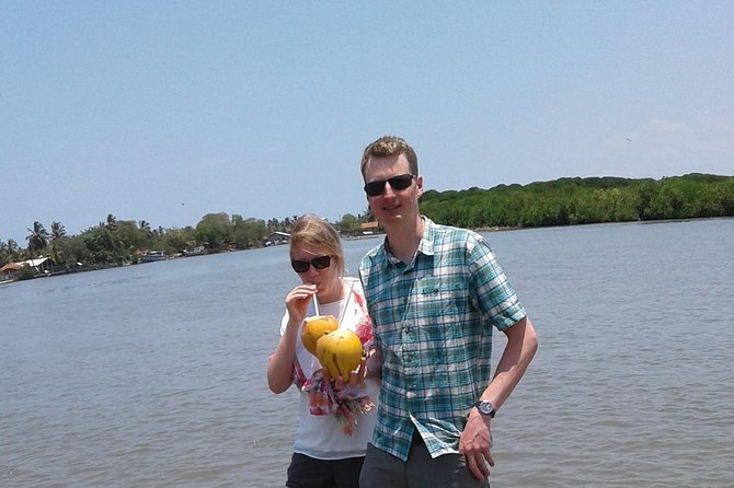 Negombo Lagoon Boat Safari From Negombo - Cruising the estuary: mangroves, canals, and birdlife on the water
