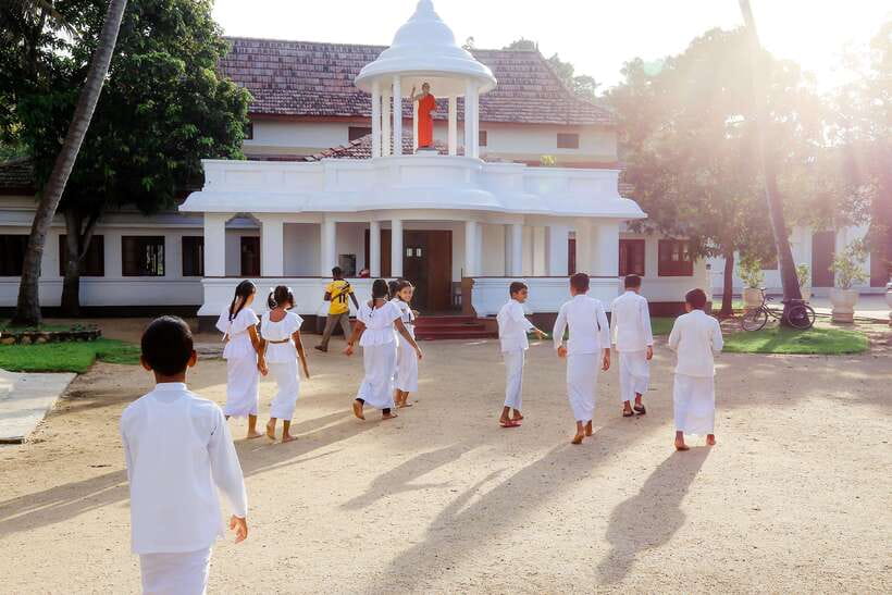 Negombo: Private Half-Day Tuk-Tuk Tour with Hotel Transfers - Leaving your hotel and crossing into the real town rhythm