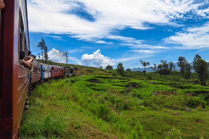 Nuwara Eliya journey by Train and car (2 Days with 01 Night) - How the 2 days move, from Bentota to Kandy by rail