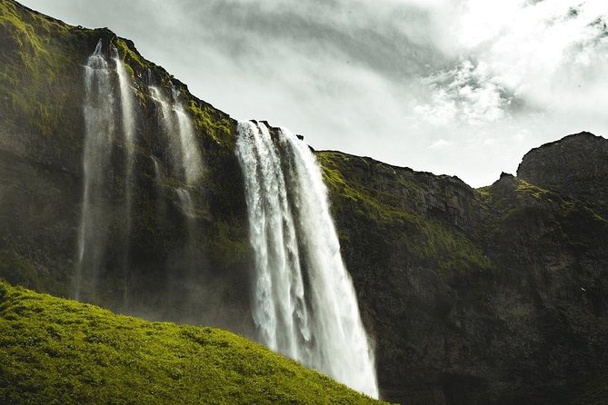 Nuwaraeliya Day Tour & Kithulgala Water Rafting from Kandy,Colombo or Ella - Gregory Lake: a British-era lake with an eye-catching purpose