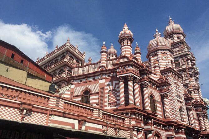 Original Tuk Tuk Safari Afternoon Tour - Viharamahadevi Park: oldest and largest city park energy
