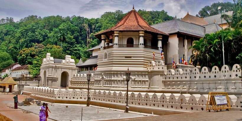 Pinnawala & Kandy Day Tour from Negombo - Pinnawala first: a calm start before Kandy’s sights