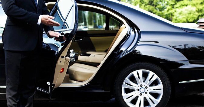Private arrival transfer from the Airport to your booked hotel in Negombo - Key things to know before you book