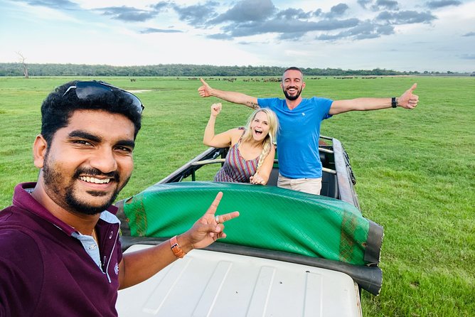 Private Car & Driver for 07 Days Tour In Sri Lanka - Day 4: Ella viewpoints, Little Adam’s Peak hiking, and a tea factory tour near town