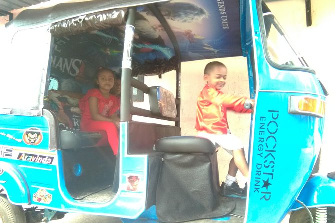 Private City tour in Colombo By tuk tuks or Cars - Key Things You Will Notice On This Private Colombo Route
