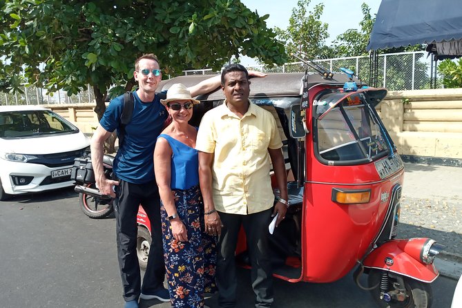 Private City tour in Colombo By tuk tuks or Cars - Colonial-Era Landmarks and the Temple Circuit Around Colombo