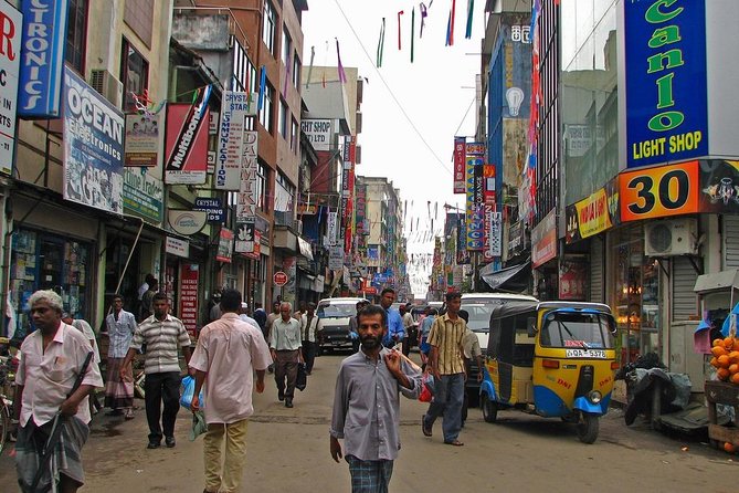 Private Colombo City Tour by Sri Lanka Private Drivers - Galle Face Green: Where Colombo Exhales