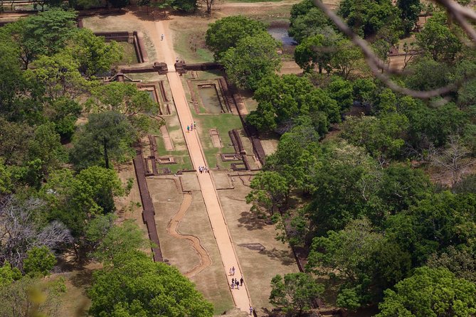 Private Day Tour from Colombo to Sigiriya, Dambulla & Pidurangala - Entrance Tickets, Lunch, and Snacks: Where Your Budget Goes