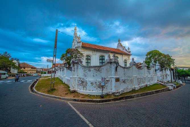 Private Day Tour to Galle from Colombo - Unawatuna Beach time, plus stilt fishing to watch the coast work