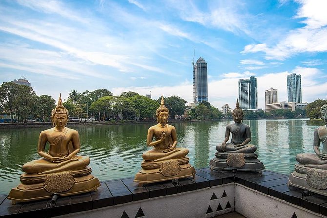 Private Night Tour in Colombo with Street Food Tasting - Getting around in comfort, WiFi, and the practical pickup mindset