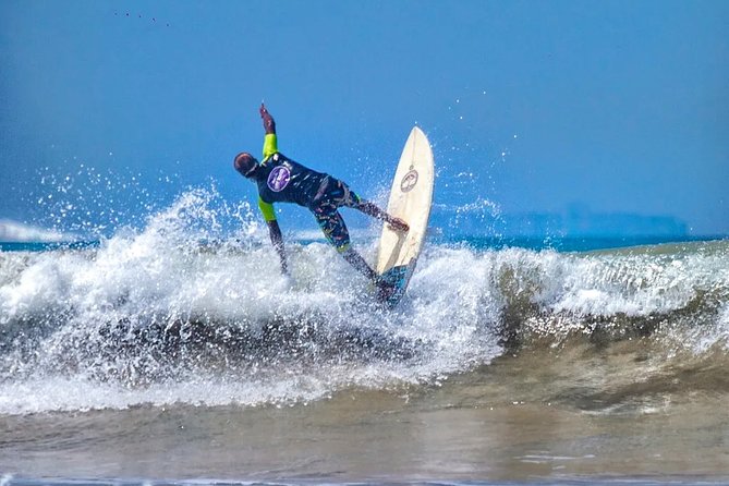 PRIVATE Surf Lesson for Intermediate - Confidence on bigger waves, without guessing