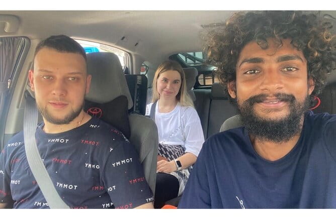 Private transfer from Colombo Airport to Bentota Hikkaduwa Galle - Inside the Vehicle: Comfort Plus the Little Things
