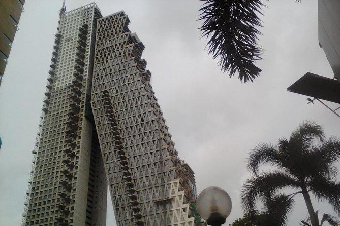 Privet Full-day Sightseeing Tour of Colombo - Viharamahadevi Park and One Galle Face: green breathing room, then a practical end