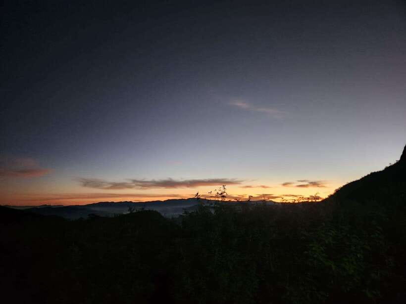 Sacred Sunrise Adventure: Adam’s Peak Day Tour - Downhill and the return drive: how to avoid feeling wrecked
