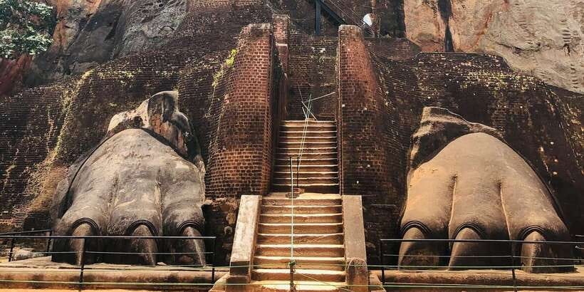 Sigiriya and Dambulla Private Full-Day Tour - Climbing Sigiriya Lion Rock: the stairs are the real experience
