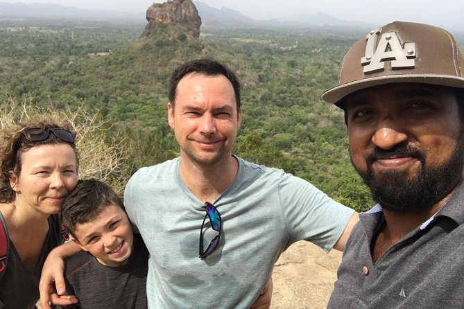 Sigiriya city tour from Negombo & Colombo with traditional Lunch. - Sigiriya Craft Village: village life you can actually talk to