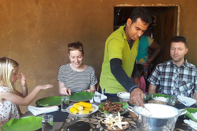 Sigiriya Cycle Tour: Explore Village Life in Sigiriya & Enjoy a Village Lunch - The Lake View Over Sigiriya Rock (Why This Stop Matters)