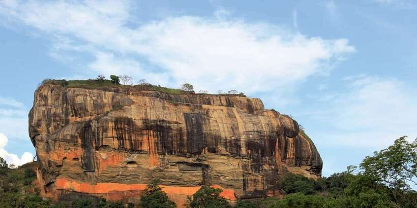 Sigiriya & Dambulla: All Inclusive Day Tour - Lunch at Dambulla: simple fuel before the caves