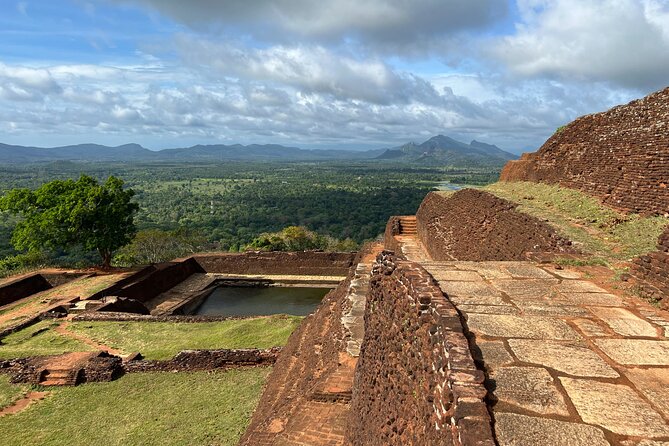 Sigiriya & Dambulla City Tour - Sigiriya Museum (45 minutes): learn just enough before you look up