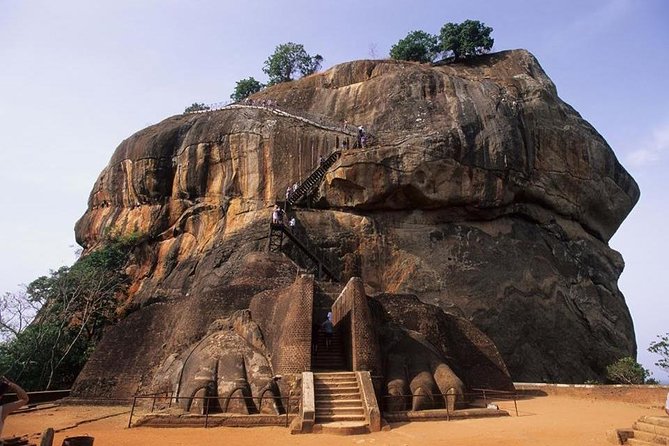 Sigiriya Rock and Dambulla Cave Temples from Negombo (All inclusive day tour) - Tickets, Lunch, and Air-Conditioned Comfort: What All Included Really Means